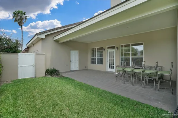 $3,900 | 301 Bales Road, Unit 4, McAllen, TX 78503