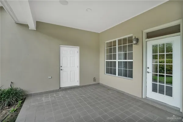 $3,900 | 301 Bales Road, Unit 4, McAllen, TX 78503