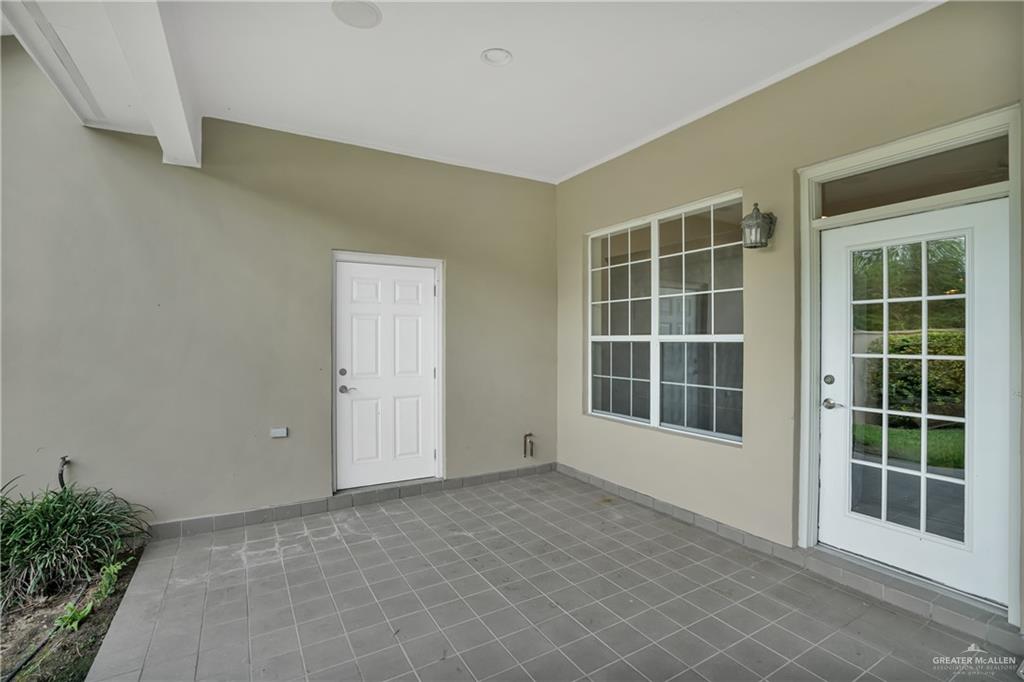 301 Bales Road, Unit 4 McAllen, TX 78503 - Photo 9 of 20