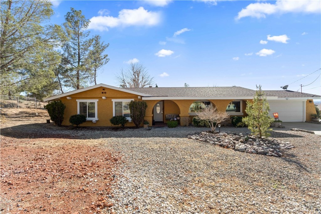 19979 Modoc Road Apple Valley, CA 92308 - Photo 1 of 1