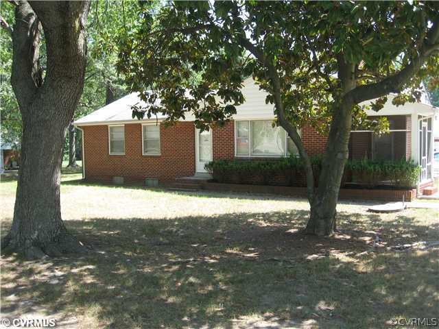 4301 Gaines Road Richmond, VA 23222 - Photo 1 of 8 Exterior Front