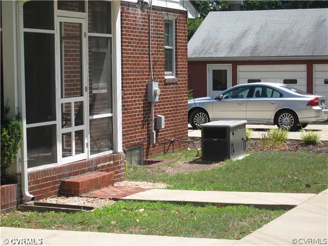 4301 Gaines Road Richmond, VA 23222 - Photo 6 of 8 Exterior Front