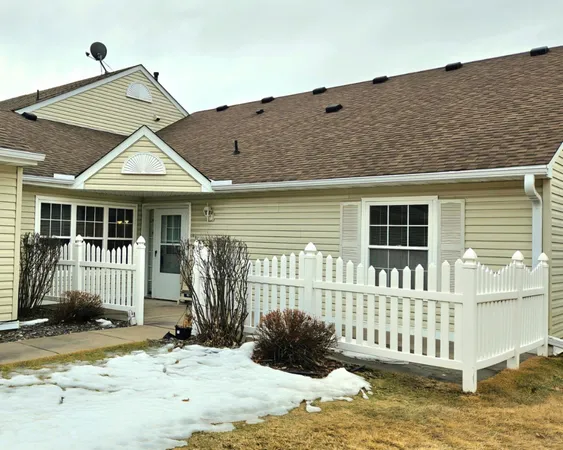 $275,000 | 19204 Freeport Court Northwest, Unit 1, Elk River, MN 55330