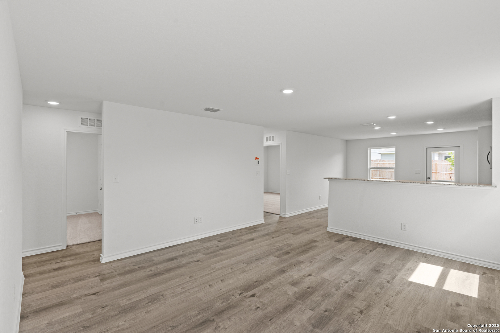 1527 Silver Run New Braunfels, TX 78130 - Photo 4 of 13