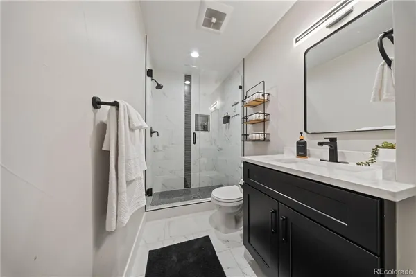 $2,250 | 2905 West 4th Avenue, Denver, CO 80219