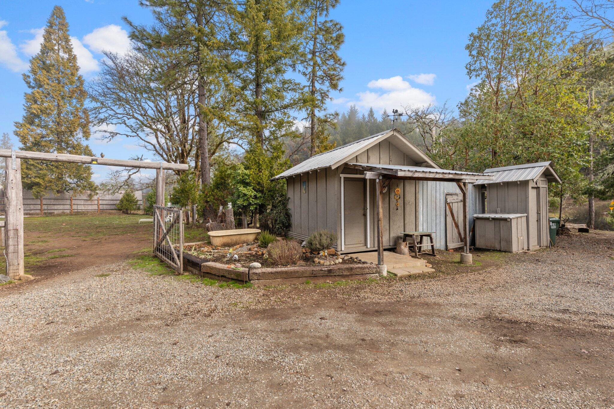 5445 West Side Road Cave Junction, OR 97523 - Photo 26 of 50 27-web-or-mls-WCIL0068