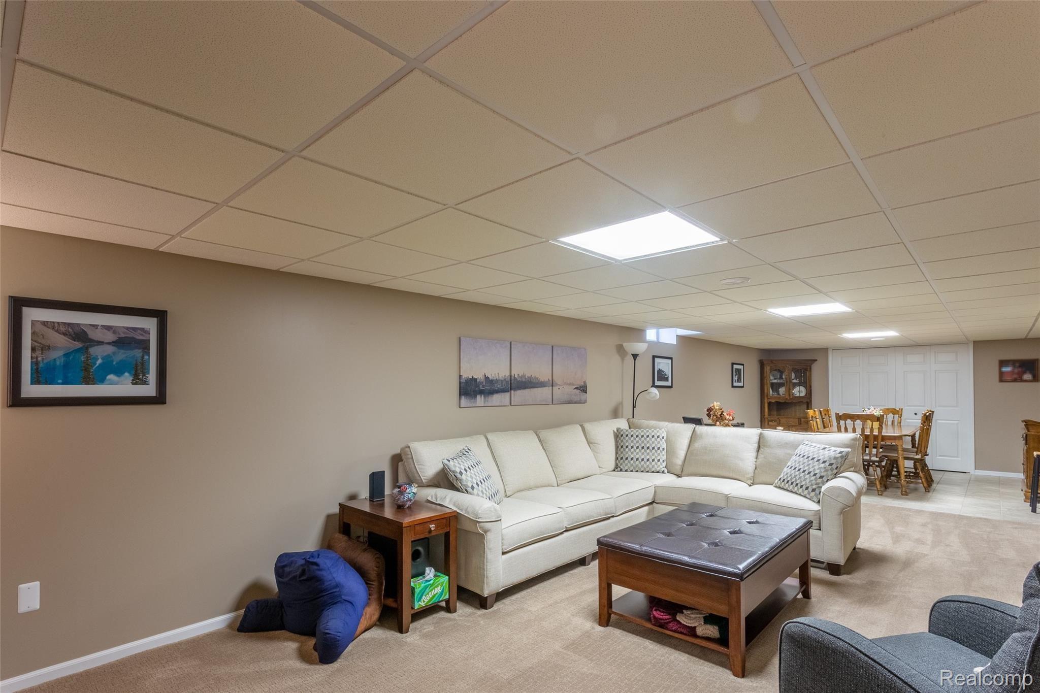 5439 Pleasant Valley Road Brighton, MI 48114 - Photo 46 of 55 Pleasant Valley_5439-lower-Family-26.jpg