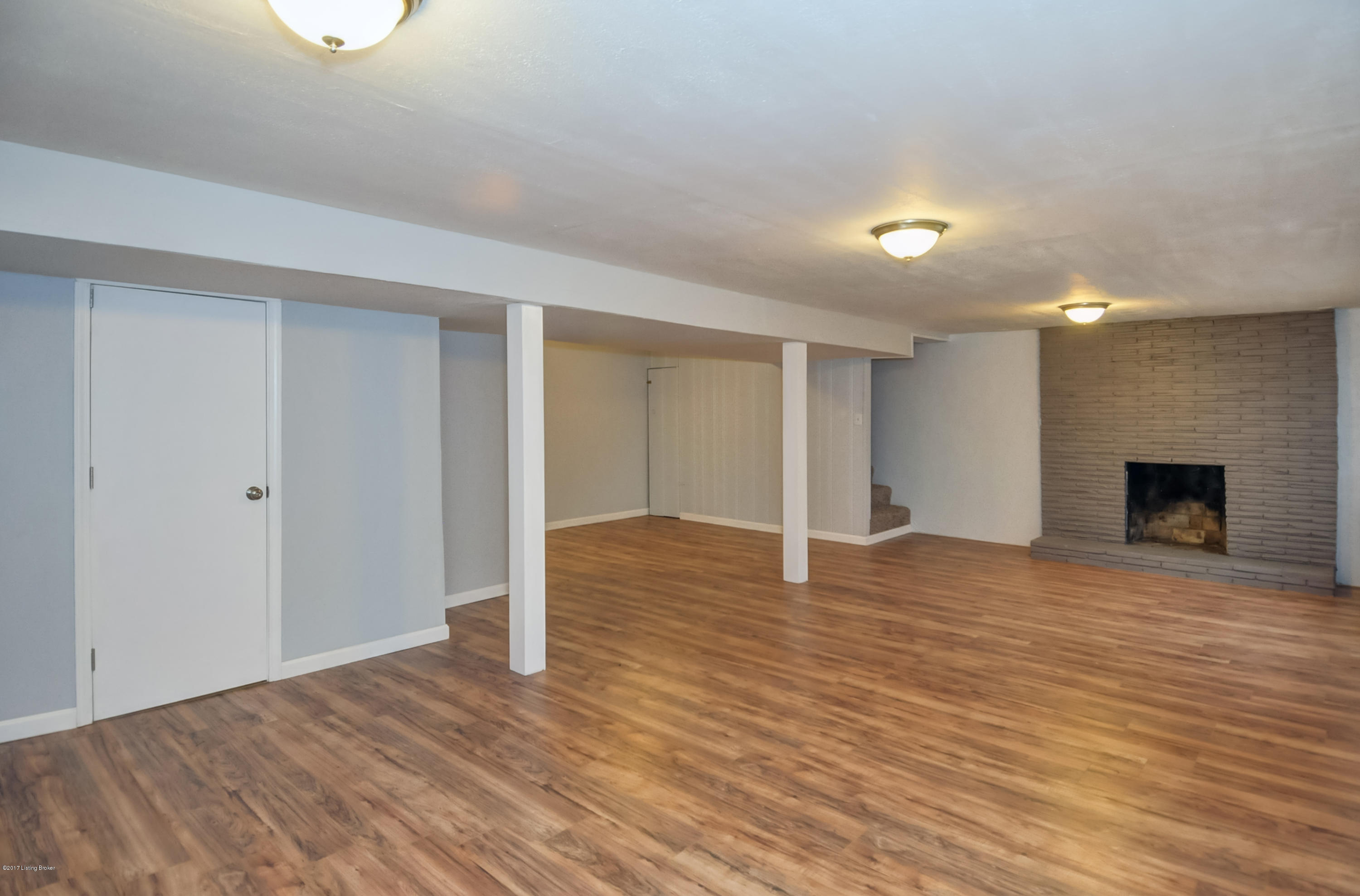 7914 Bluebonnet Road Louisville, KY 40258 - Photo 26 of 33 7419BluebonnetRd-26