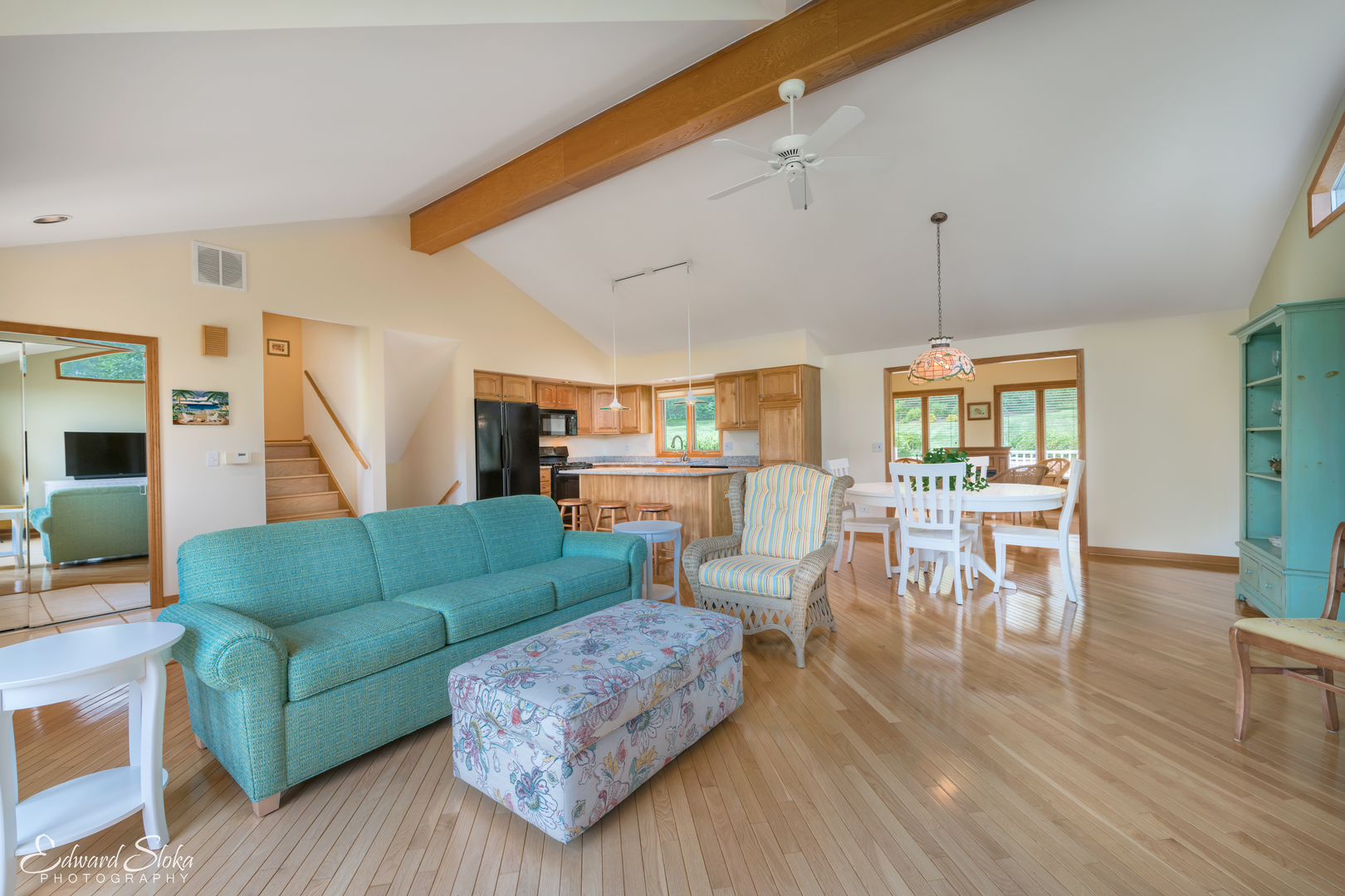 288 Fox Harbor Road Trout Valley, IL 60013 - Photo 4 of 34 a living room with furniture and a wooden floor