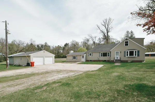 $425,000 | 58196 County Road 21, Mazeppa, MN 55956
