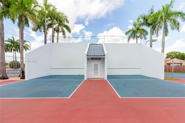 $2,278 | 17200 Northwest 64th Avenue, Unit 21306, Hialeah, FL 33015