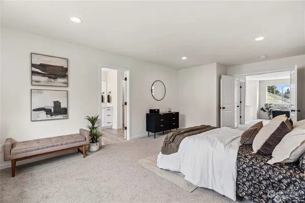 $799,690 | 1422 60th Avenue Northeast, Tacoma, WA 98422