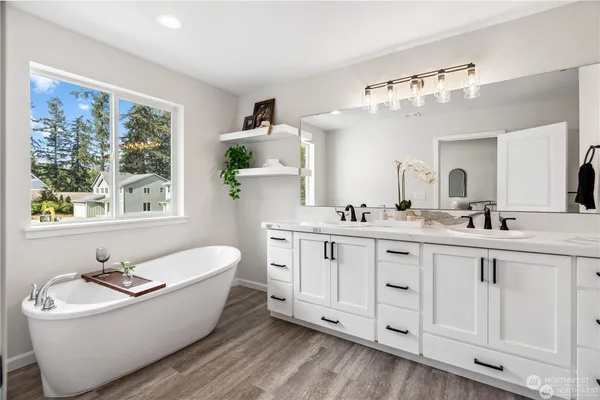 $799,690 | 1422 60th Avenue Northeast, Tacoma, WA 98422