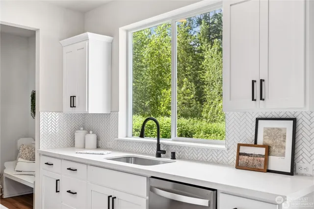 $839,950 | 1422 60th Avenue Northeast, Tacoma, WA 98422