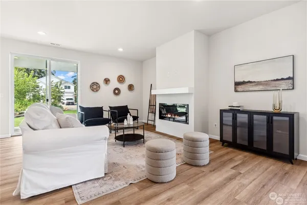 $799,690 | 1422 60th Avenue Northeast, Tacoma, WA 98422