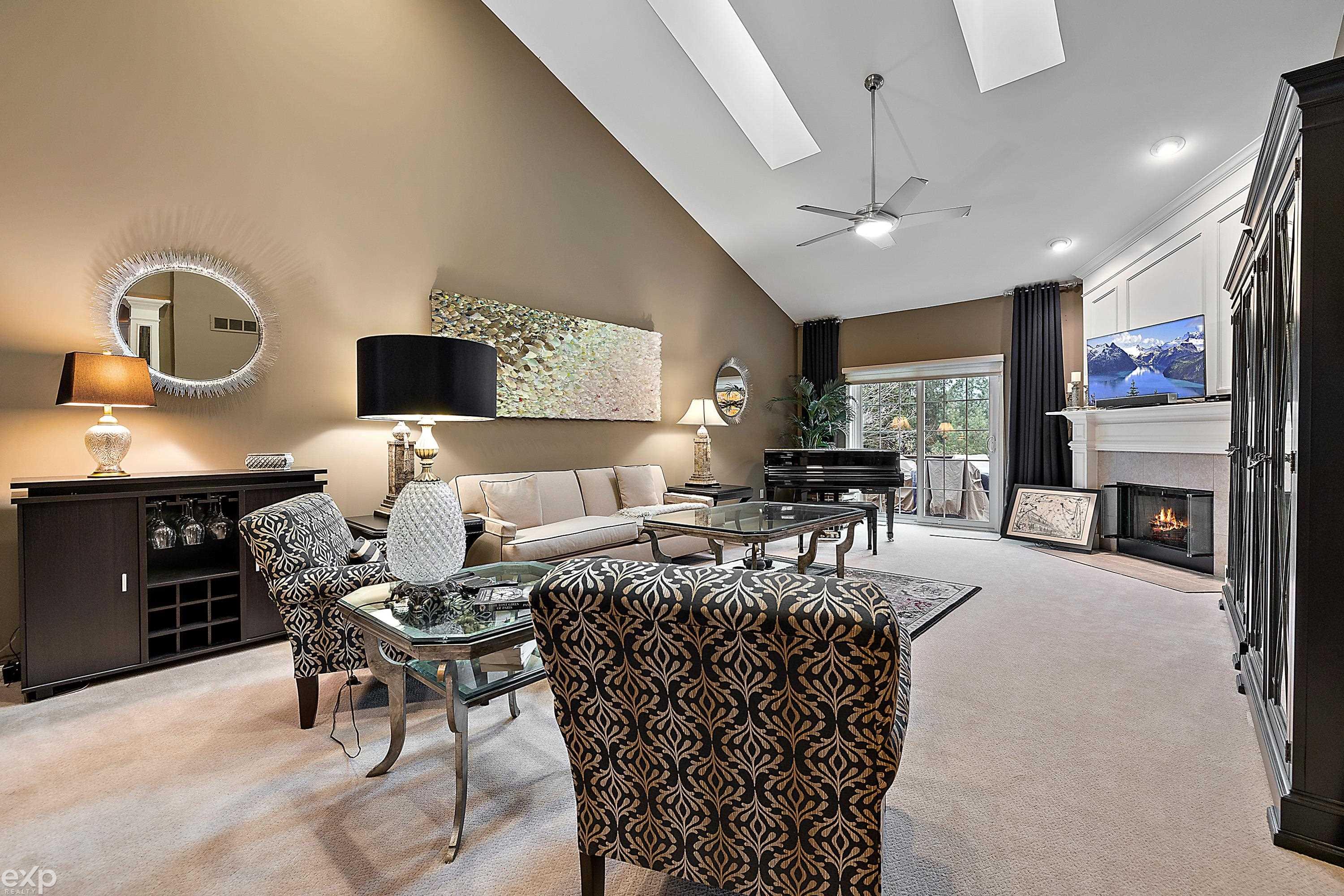 647 Telya Ridge Milford, MI 48381 - Photo 13 of 56 50126626-12.JPG
