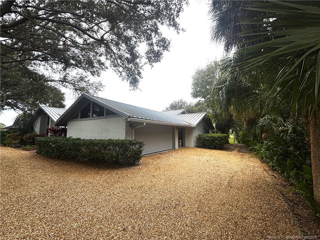 5220 Southeast Burning Tree Circle Stuart, FL 34997 - Photo 2 of 20