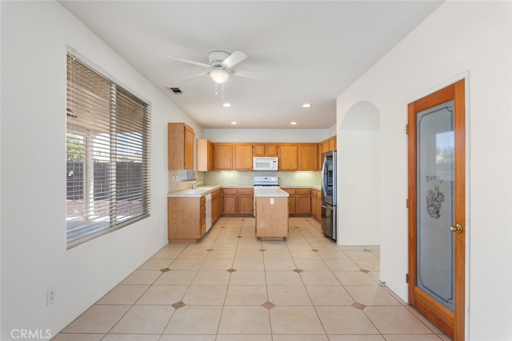 25460 Ridgemoor Road Menifee, CA 92586 - Photo 11 of 39