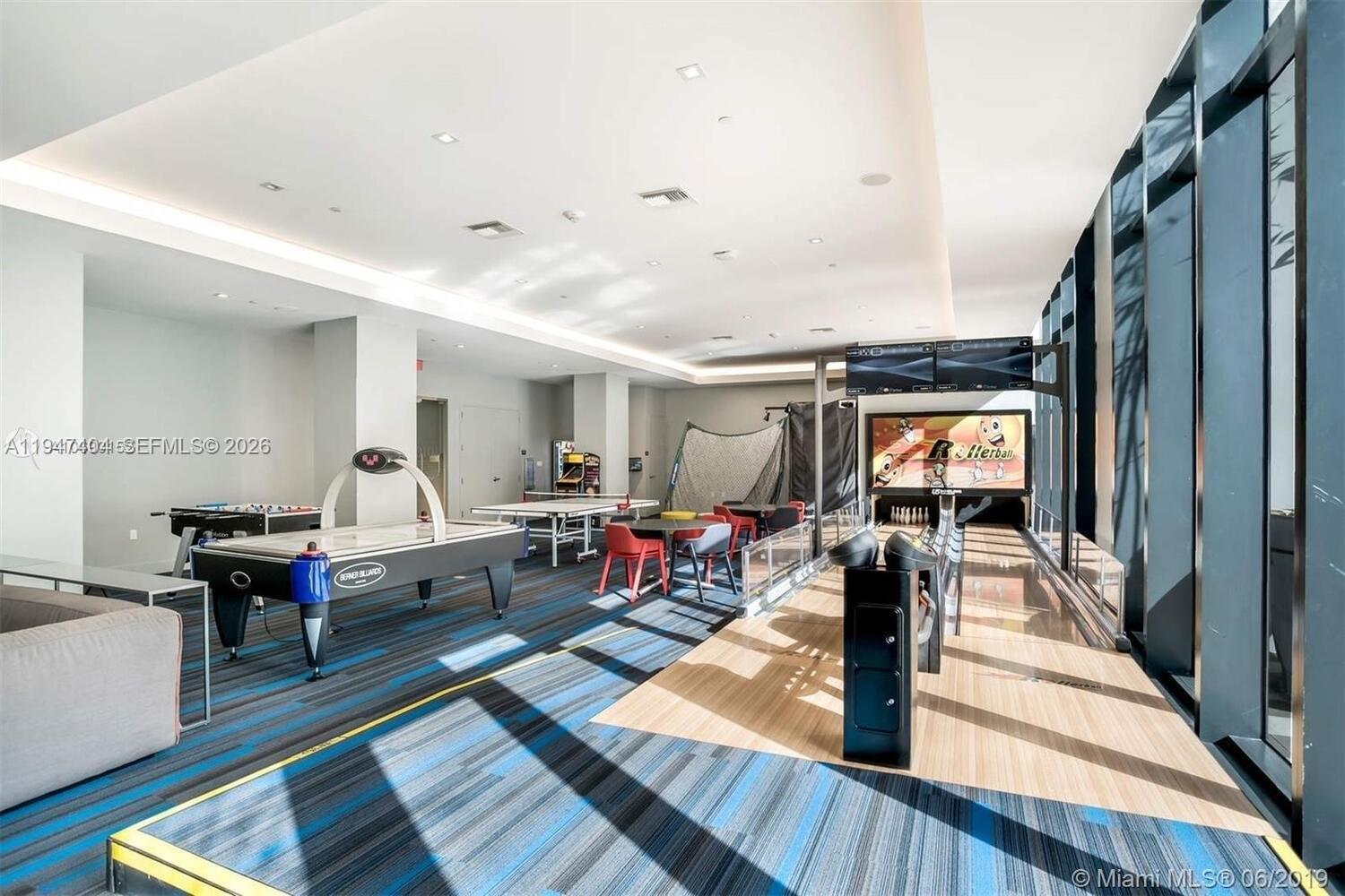 1010 Brickell Avenue, Unit 2406 Miami, FL 33131 - Photo 15 of 17