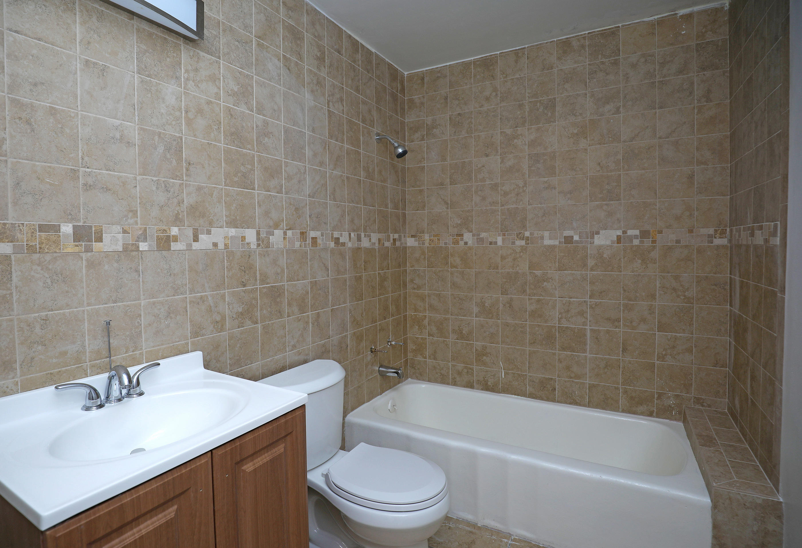 6200 Covington Way Goleta, CA 93117 - Photo 16 of 21 Bath in Bonus Room