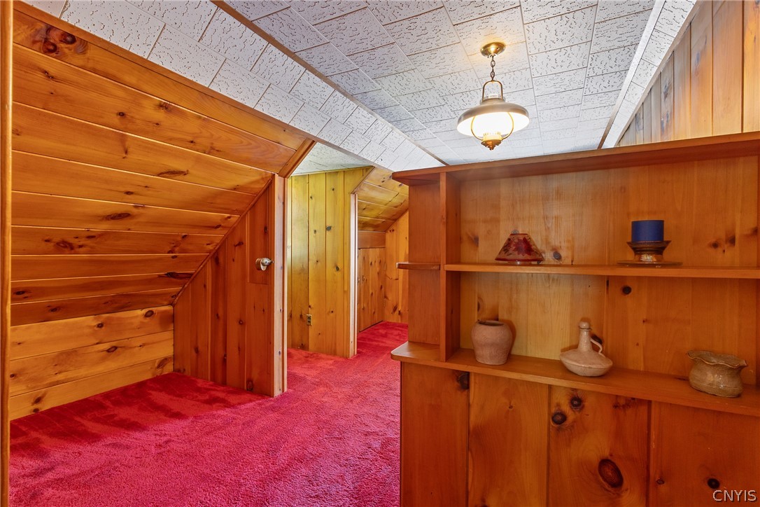 225 Kasson Road Camillus, NY 13031 - Photo 23 of 43 Second Floor Hallway with plenty of space for Offi