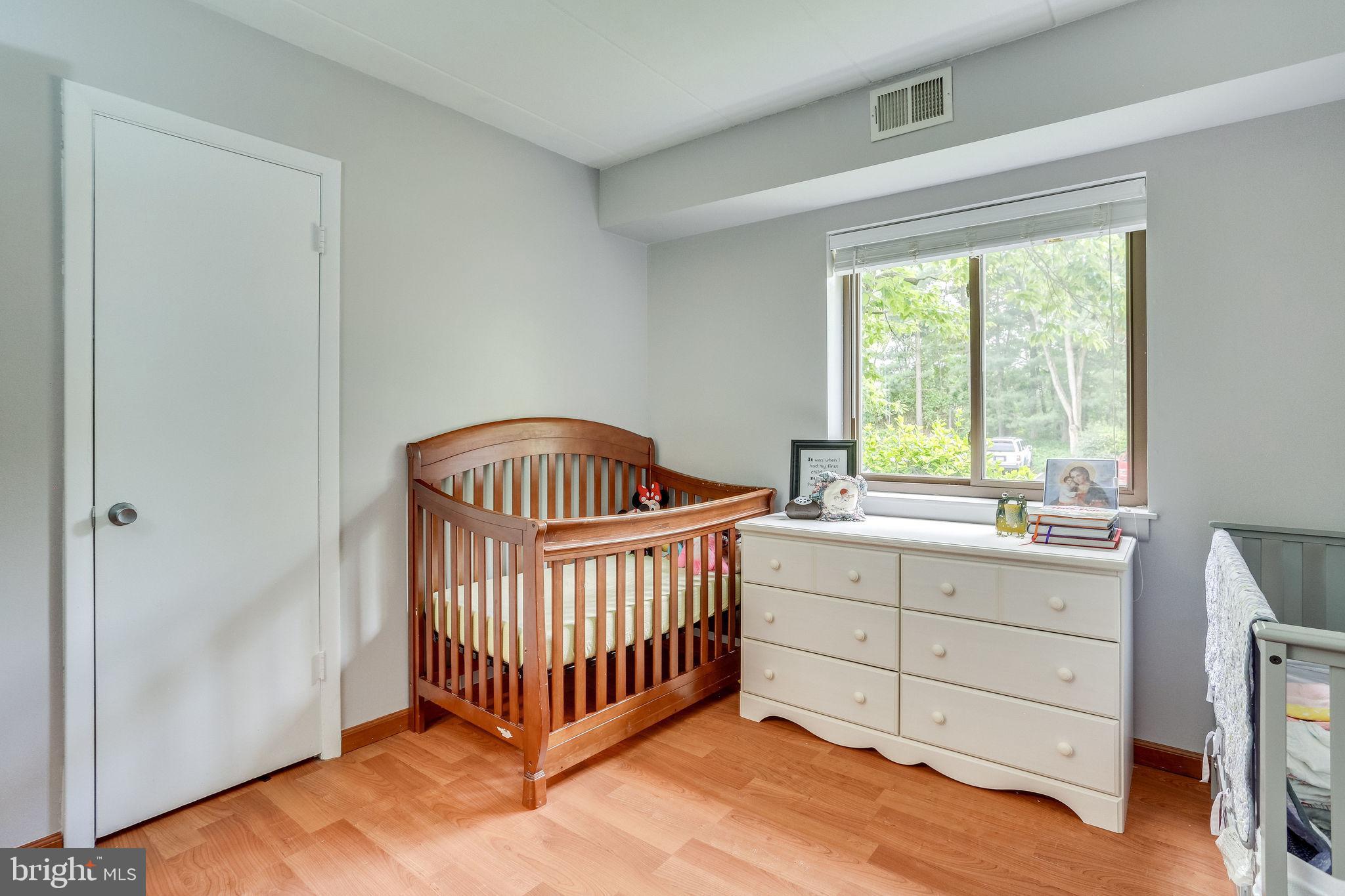 6280 Edsall Road, Unit 201 Alexandria, VA 22312 - Photo 21 of 40 Bedroom 2