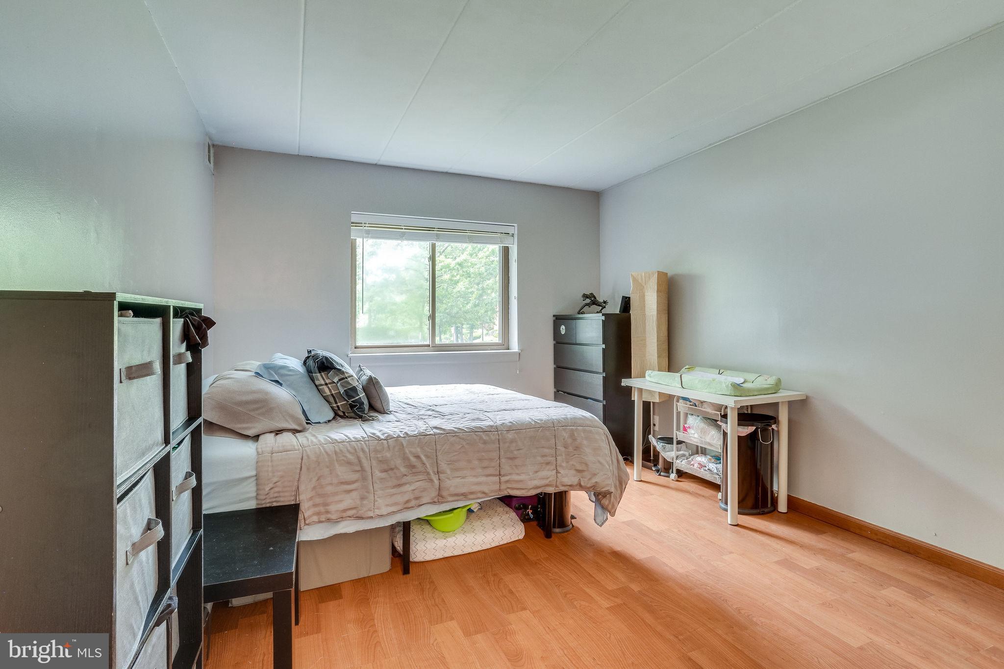 6280 Edsall Road, Unit 201 Alexandria, VA 22312 - Photo 24 of 40 Master Bedroom