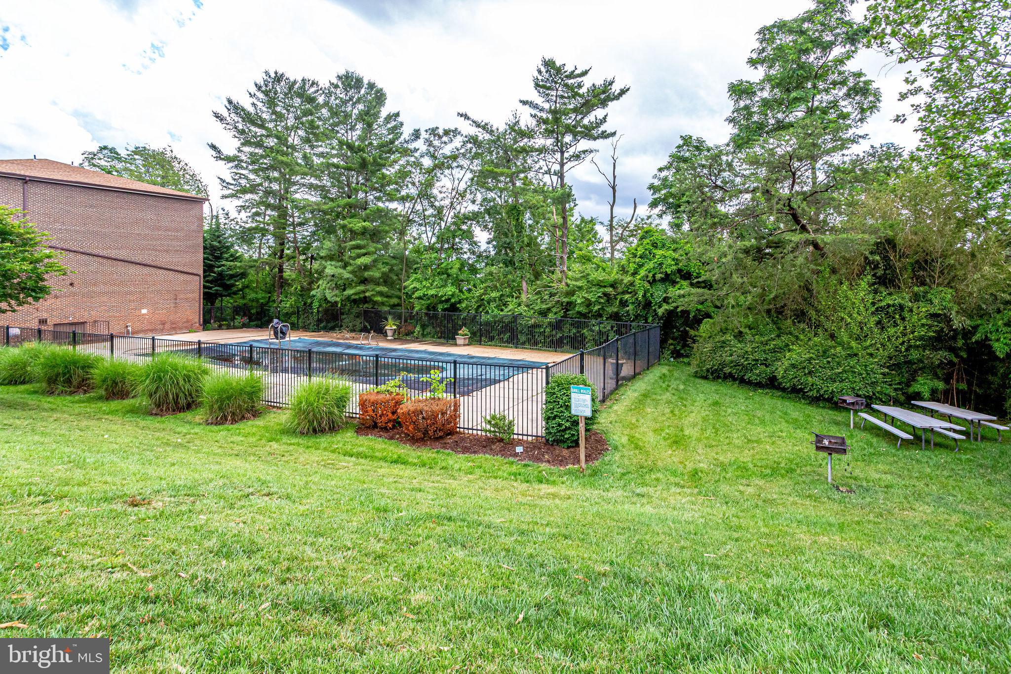 6280 Edsall Road, Unit 201 Alexandria, VA 22312 - Photo 34 of 40 Community Pool