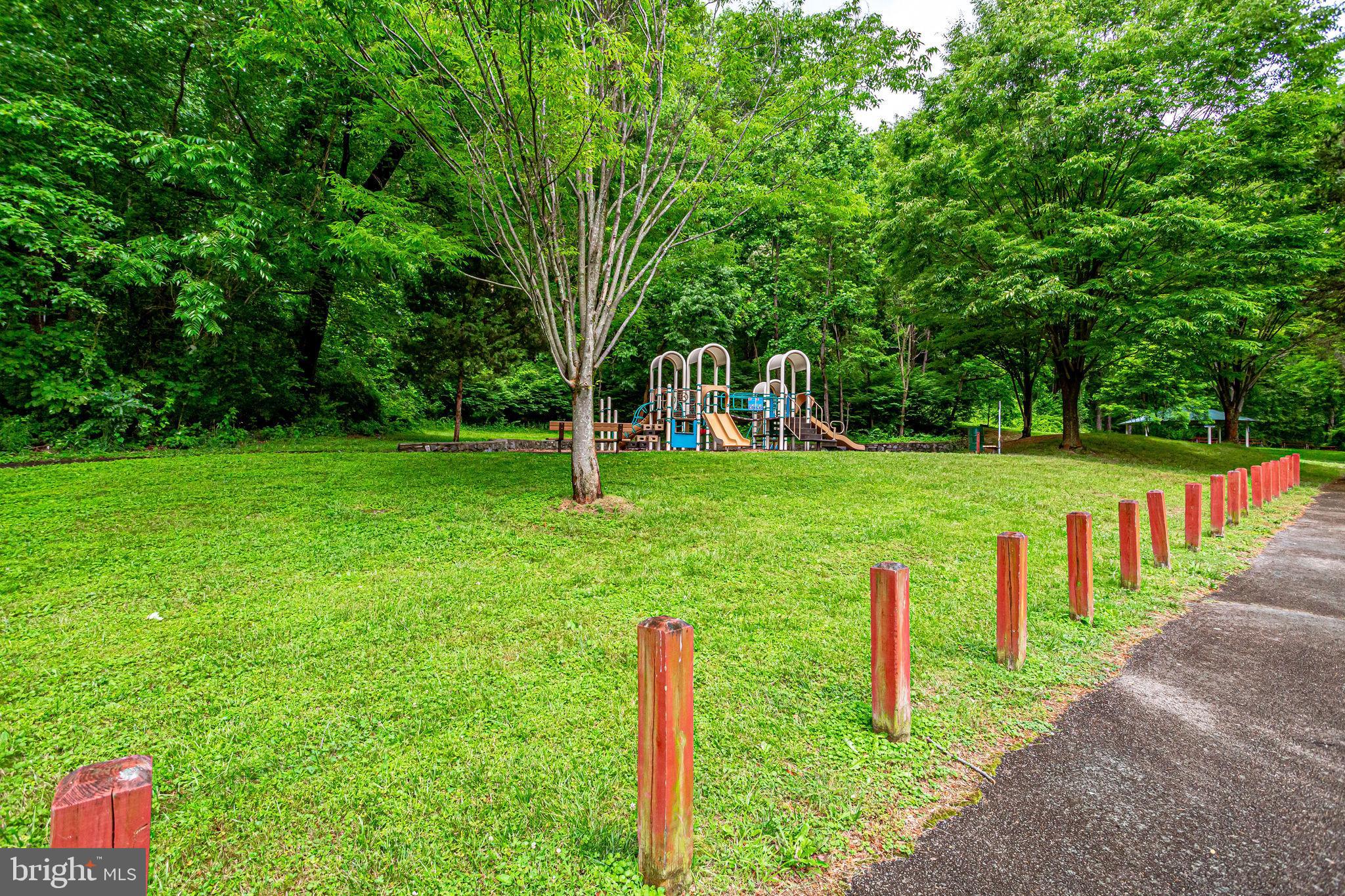 6280 Edsall Road, Unit 201 Alexandria, VA 22312 - Photo 36 of 40 Close by Bren Mar Park