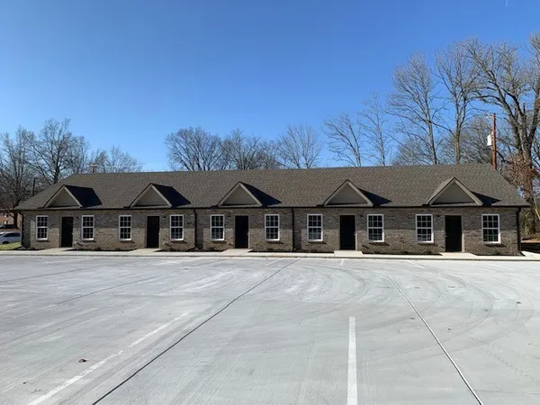 $1,150 | 807 Belmont Avenue, Unit E, Shelbyville, TN 37160