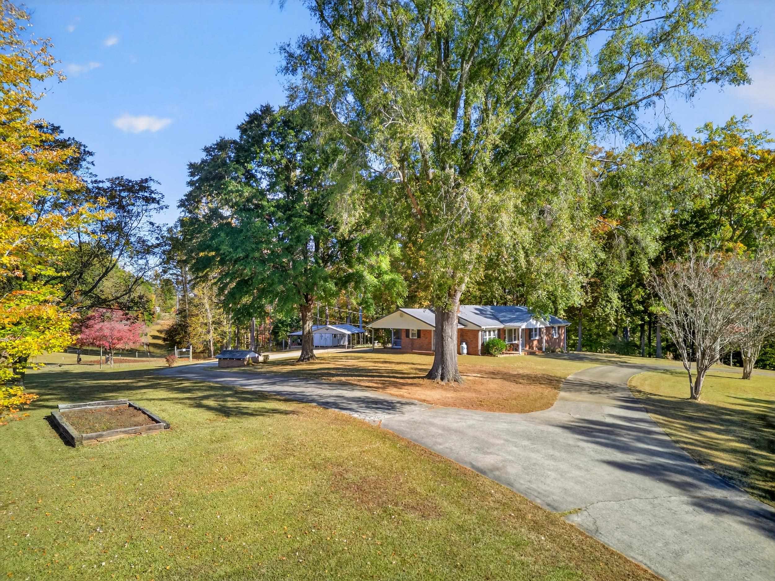 305 State Rd S-11-492 Gaffney, SC 29340 - Photo 3 of 40