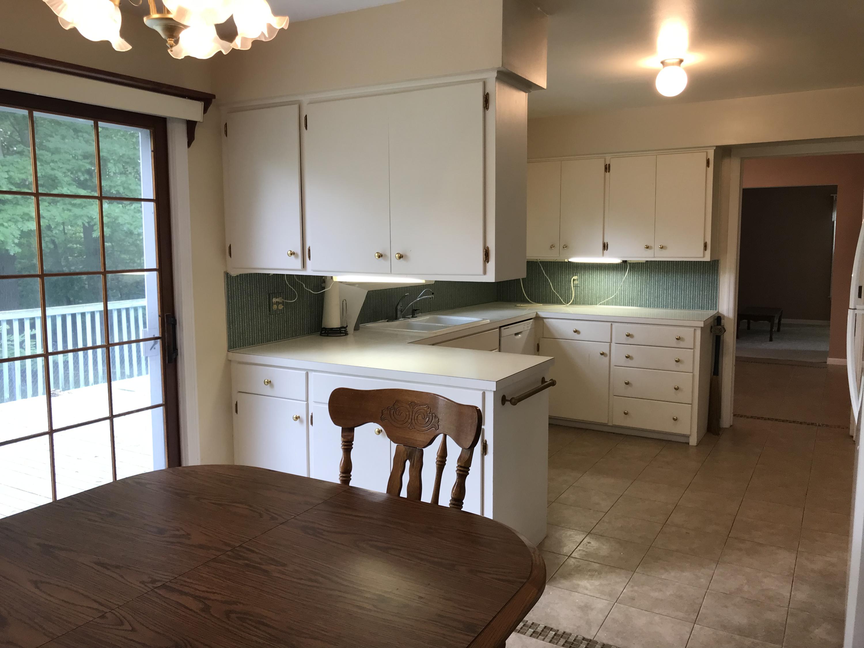 1066 Brunn Drive St. Joseph, MI 49085 - Photo 7 of 19 FB6C2264-5A38-453D-8532-E093C0E8BAE0