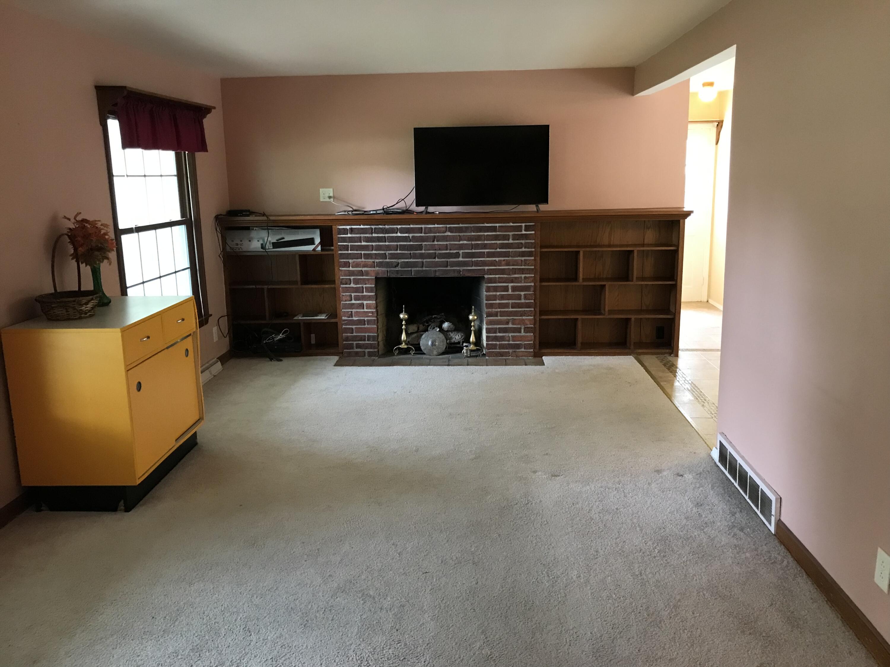 1066 Brunn Drive St. Joseph, MI 49085 - Photo 8 of 19 D85D8EC7-215F-485A-8FDB-B7B19C55D535