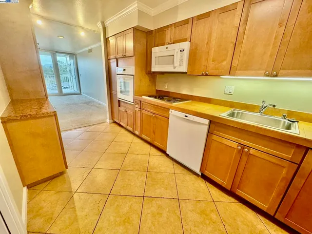 $3,900 | 34 Andrew Drive, Tiburon, CA 94920