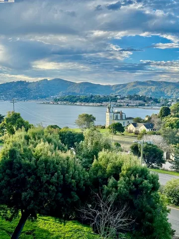 $3,900 | 34 Andrew Drive, Tiburon, CA 94920