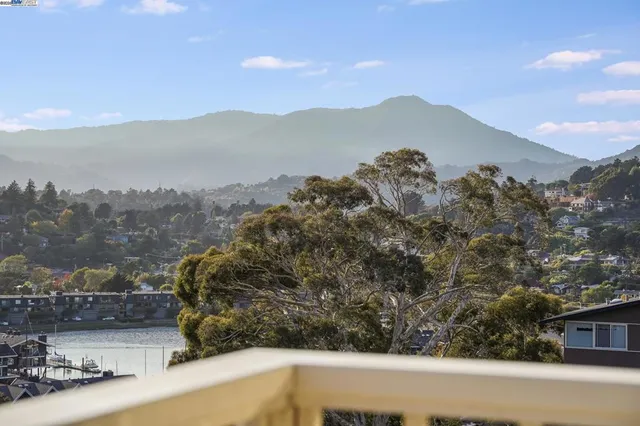 $3,900 | 34 Andrew Drive, Tiburon, CA 94920