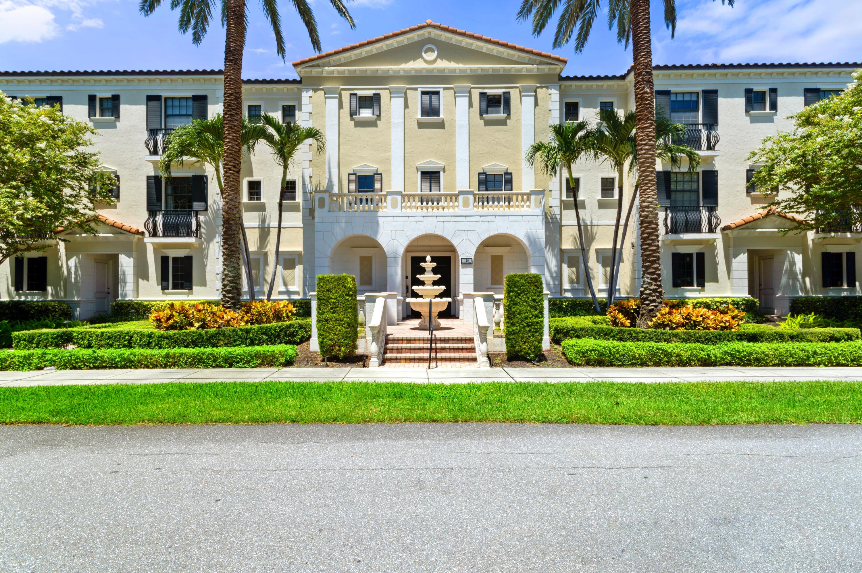 110 Gleason Street, Unit 202 Delray Beach, FL 33483 - Photo 2 of 40 mls_FRONT_STRAIGHT