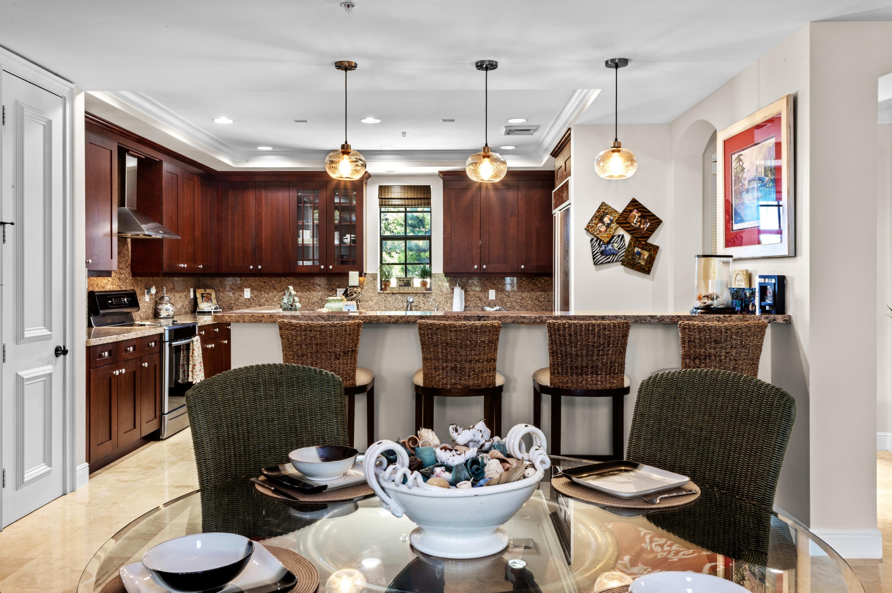110 Gleason Street, Unit 202 Delray Beach, FL 33483 - Photo 7 of 40 mls_DINING_STRAIGHT