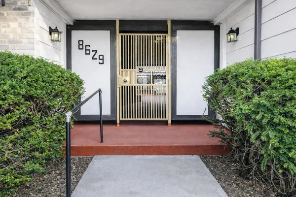 $85,900 | 8629 North Servite Drive, Unit 103, Milwaukee, WI 53223