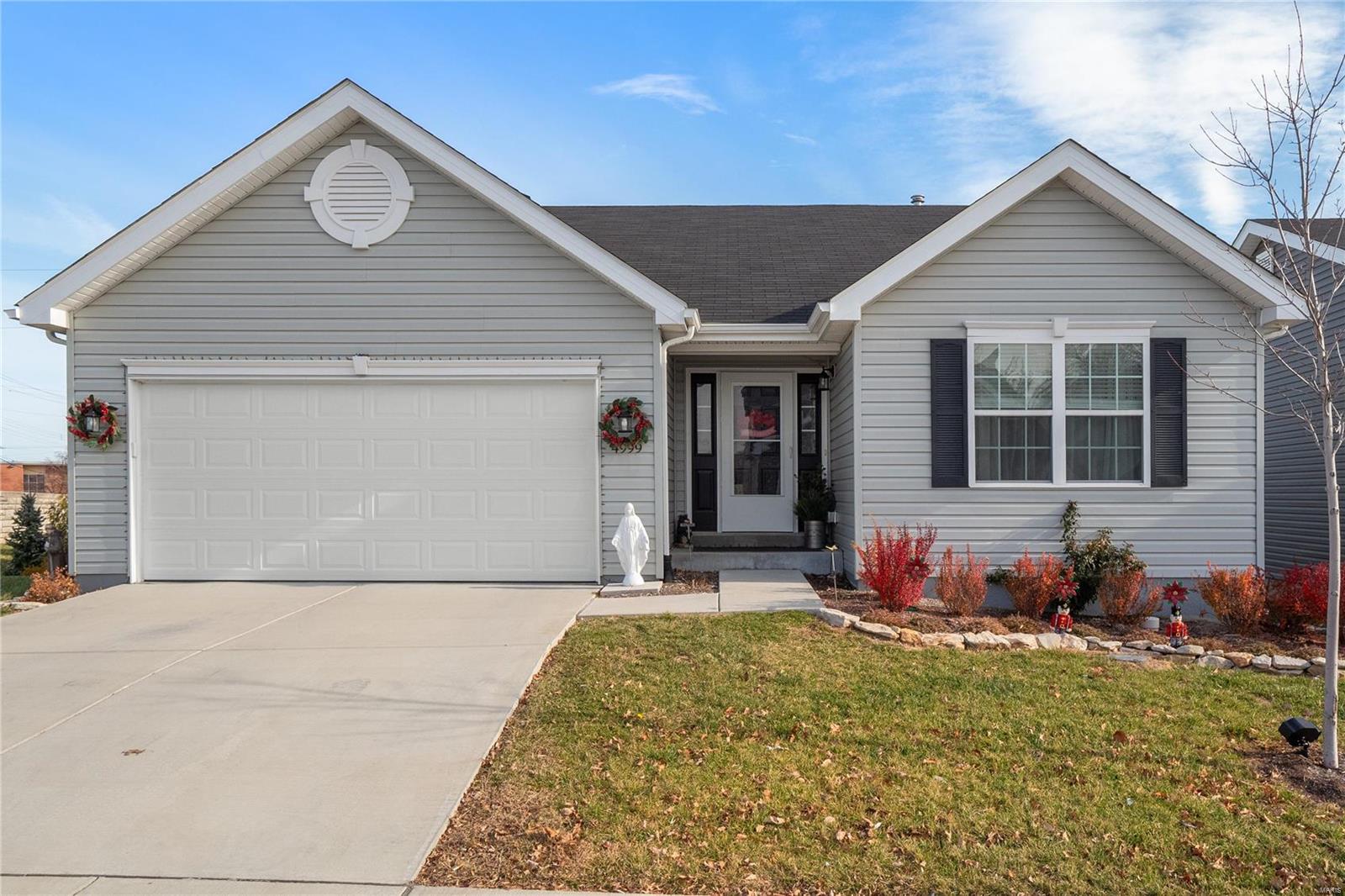 4999 Arbors At Stonegate Drive, St. Louis, MO 63123 Compass