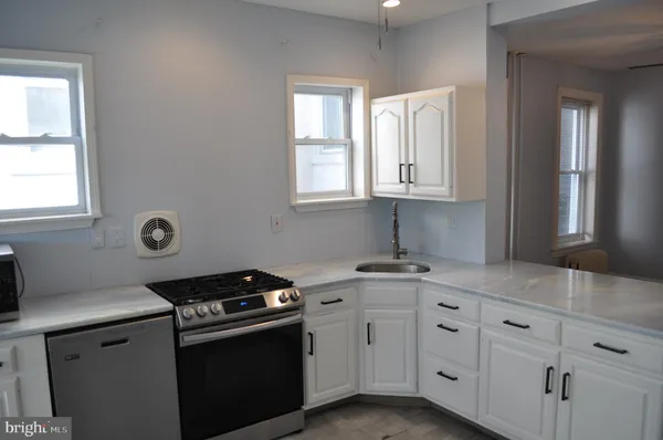 $3,200 | 4104 Terrace Street, Philadelphia, PA 19127