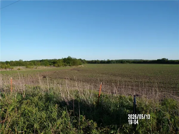 $720,000 | 1076 Xavier Road, Mapleton, KS 66754