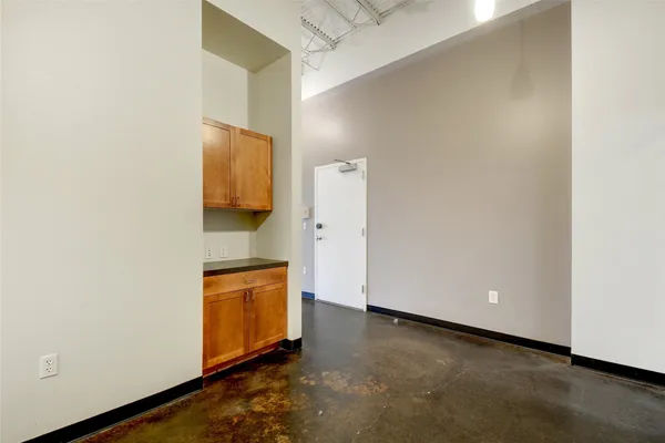 a view of a storage & utility room