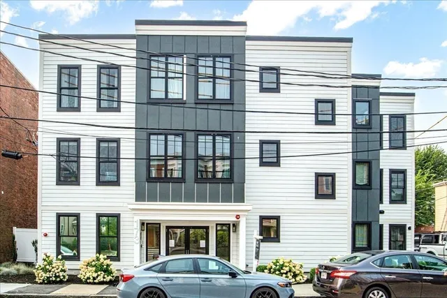$595,000 | 173 Magnolia Street, Unit 5, Boston, MA 02125