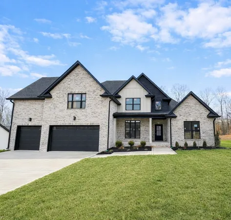 $704,500 | 1330 Reda Drive, Clarksville, TN 37042