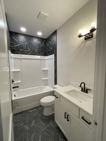 $704,500 | 1330 Reda Drive, Clarksville, TN 37042