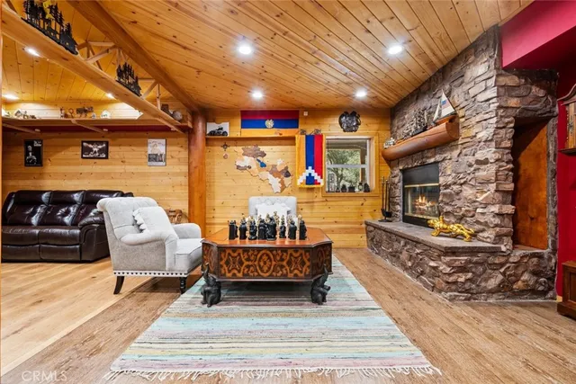 a view of a backyard of the house