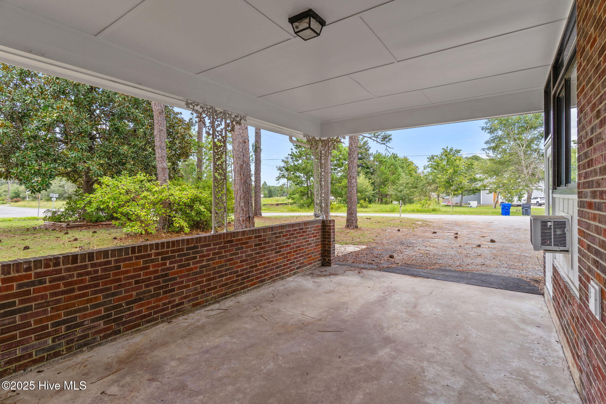 198 East Boiling Spring Road Southport, NC 28461 - Photo 13 of 62 13-web-or-mls-BTS05740