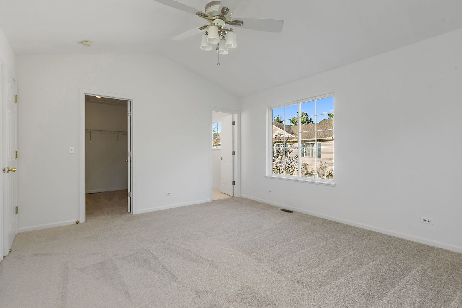 71 Monarch Drive Streamwood, IL 60107 - Photo 12 of 19