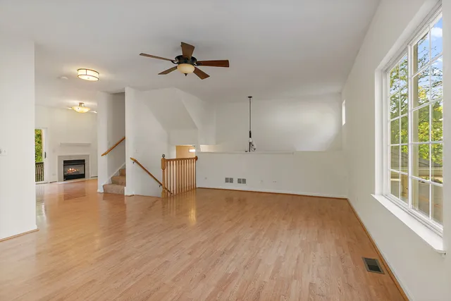 $309,000 | 71 Monarch Drive, Streamwood, IL 60107